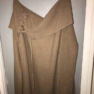 Off the shoulder long sleeve.